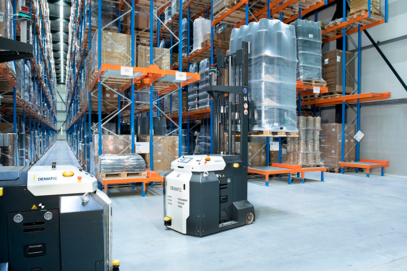 Leaning on AGVs to Drive the Future of Commerce